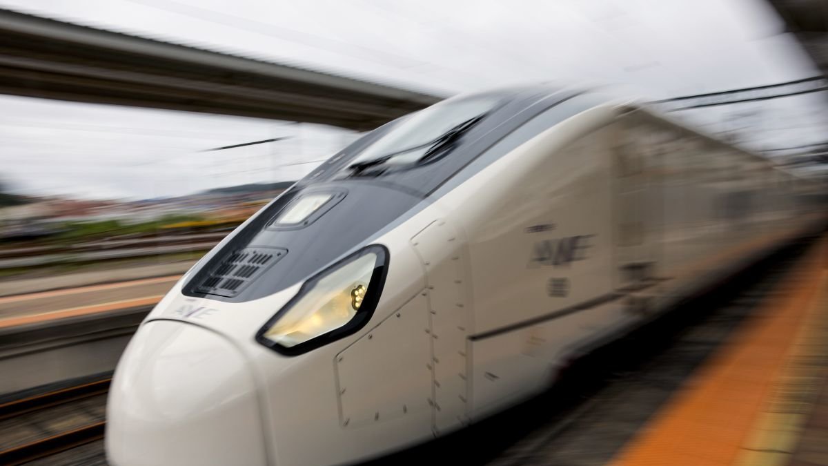 Un tren Avril.