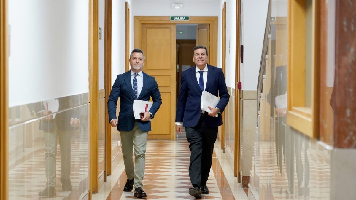 Carriedo se dirige a la sala de prensa tras el Consejo de Gobierno de ayer.