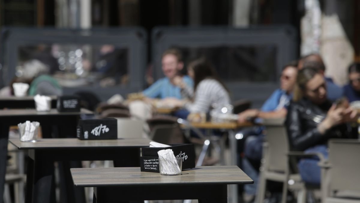 Terraza de un bar en la capital leonesa.