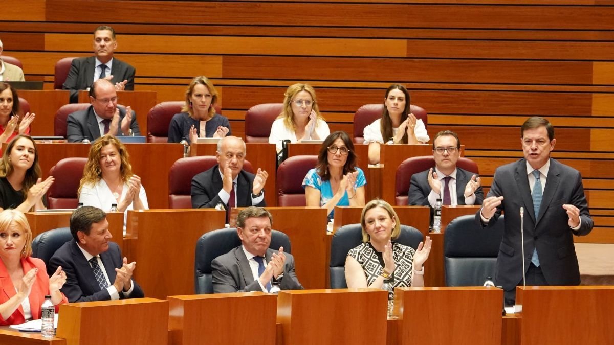 Una imagen del pleno celebrado ayer en las Cortes de Castilla y León.