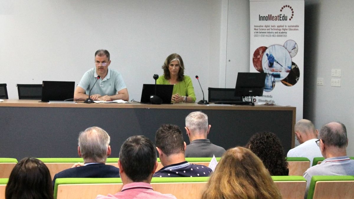 Un momento de la presentación del proyecto.