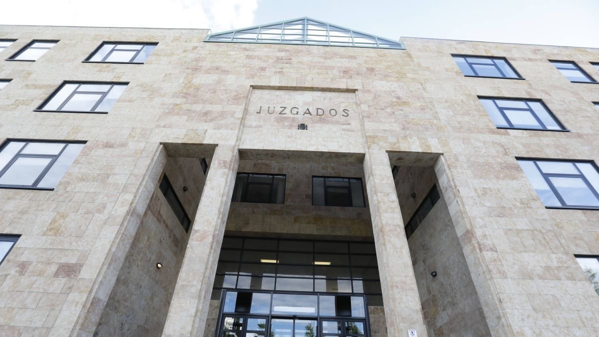 Fachada de los juzgados de León.