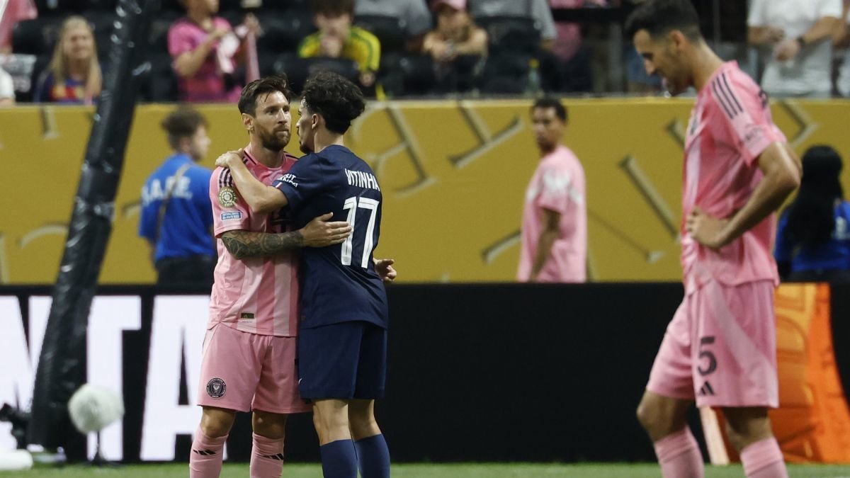 Messi nada pudo hacer para frenar a un PSG muy superior.