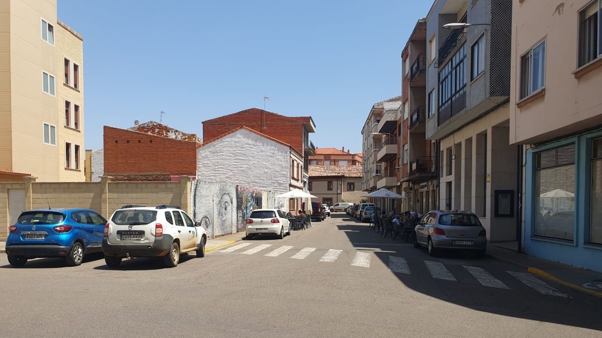 Entre las actuaciones está la pavimentación de calles.
