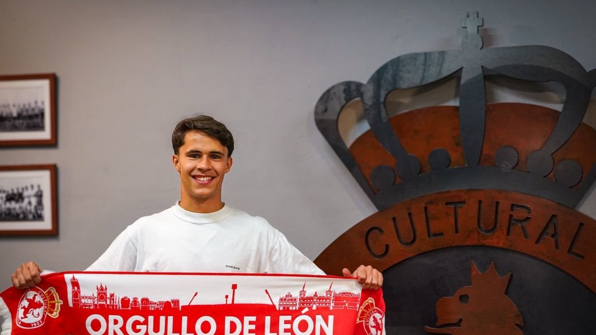 Juan Larios se convierte en el tercer fichaje de la Cultural para la 2025-2026.