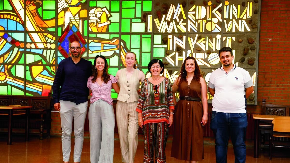 Raúl Marcos Alonso, África Sanchiz, María Isabel San Martín, Covadonga Palencia, Rebeca Martínez y Alejandro Chamizo, integrantes del proyecto.