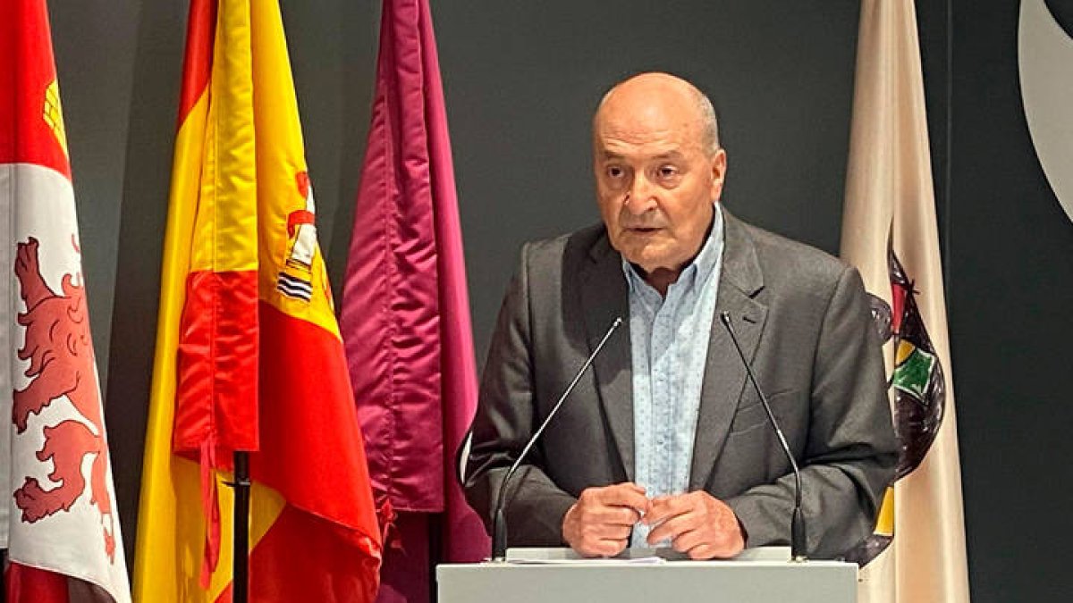 Imagen de Iñaki Garmendia, ayer, durante su ponencia en el Congreso de Turismo de Diario de León
