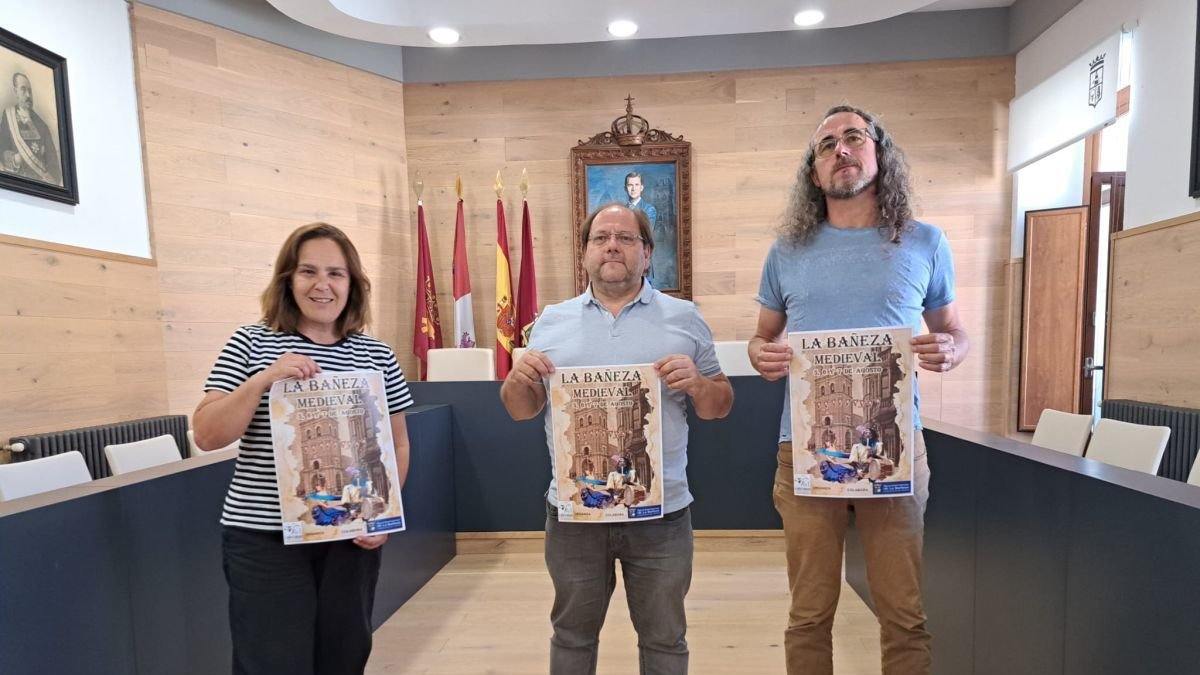 Carmen Macho, javier Carrera y José Antonio Alonso.