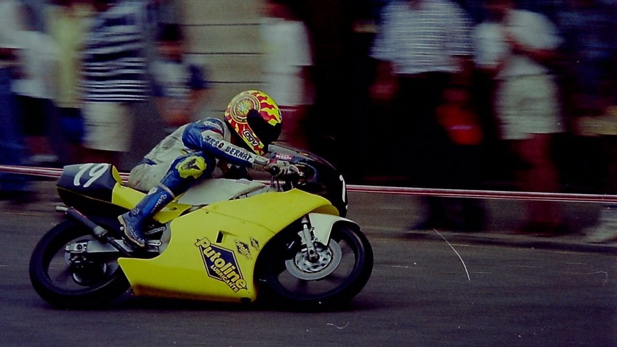 El valenciano Bernat Martínez Mas logró el triunfo en el GP de La Bañeza en el año 2000.