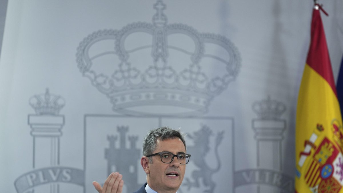 Španska vlada potrdila osnutek zakona o tajnih podatkih, ki predvideva desenzibilizacijo dokumentov in visoke kazni