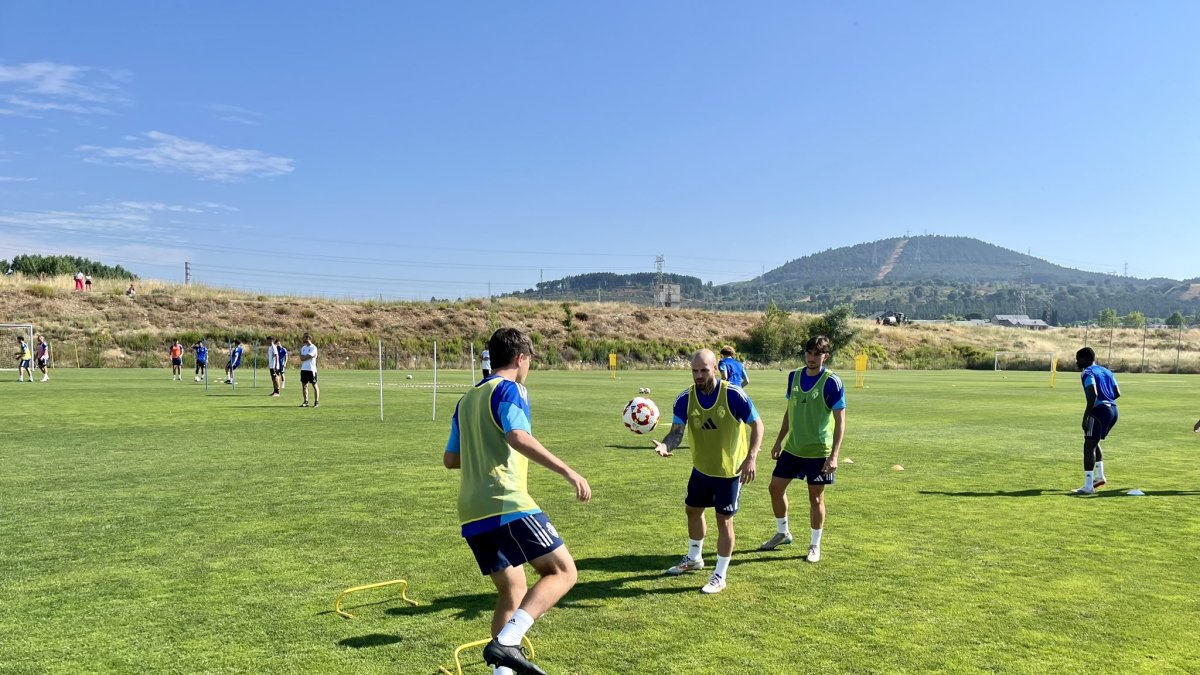 Entrenamiento de la SD Ponferradina.