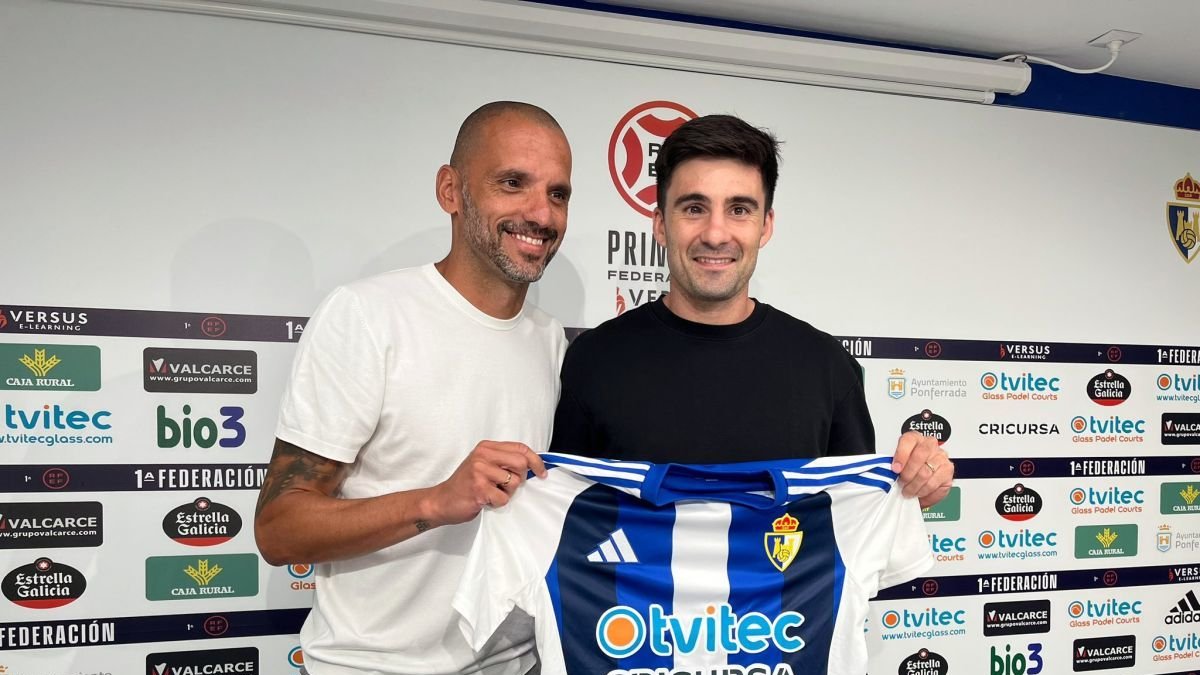 Yuri y Xemi Fernández en la presentación de este segundo como jugador de la Deportiva.