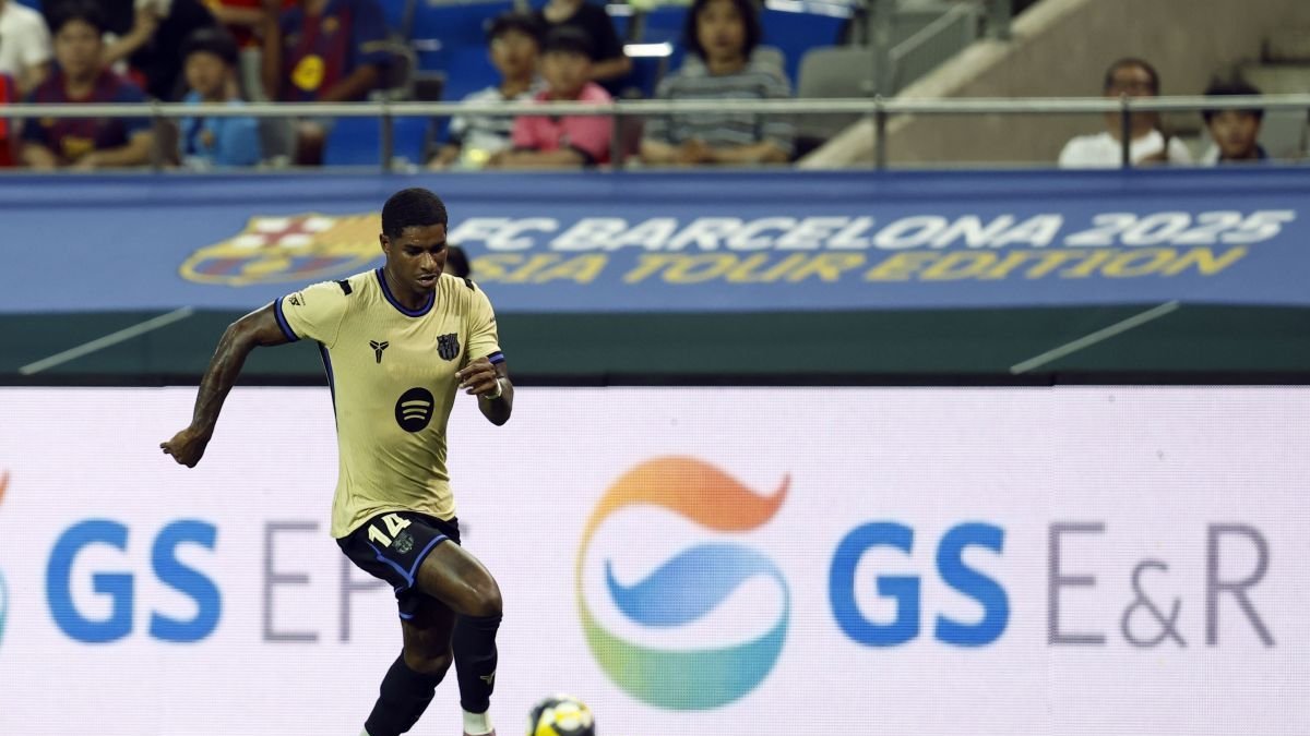 Marcus Rashford espera ser inscrito en La Liga.