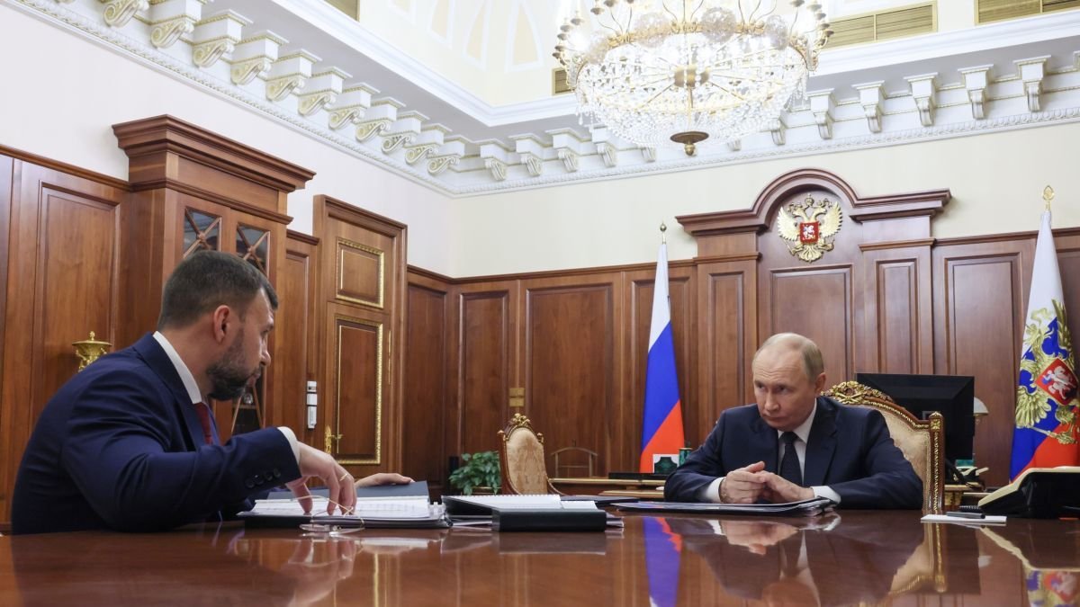 El presidente ruso con el autoproclamado presidente de la república de Donetsk