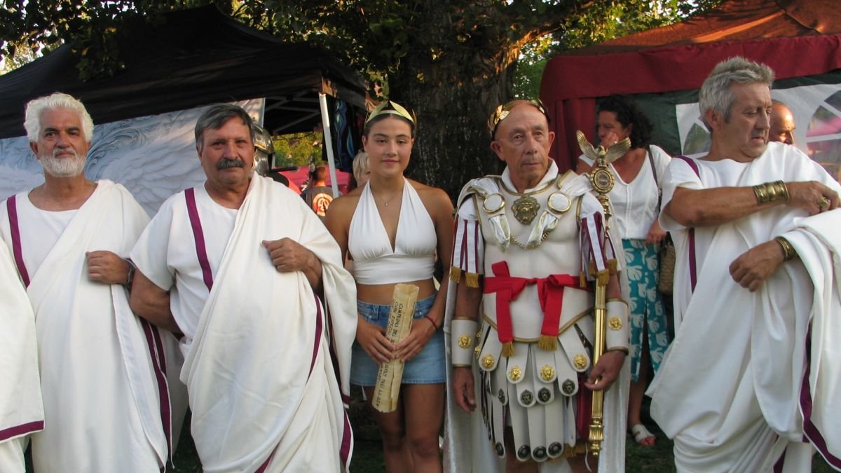 Zulema junto al Senado Romano y el César de la Ludus Bergidum Flavium de Cacabelos.
