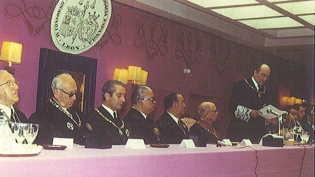 Intervención del entonces ministro de Justicia, Antonio María de Oriol.