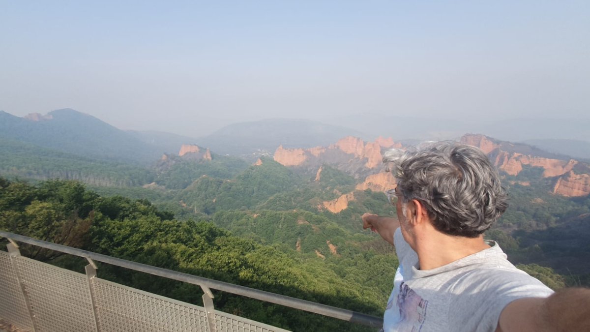 Manuel Félix, en el mirador de Orellán
