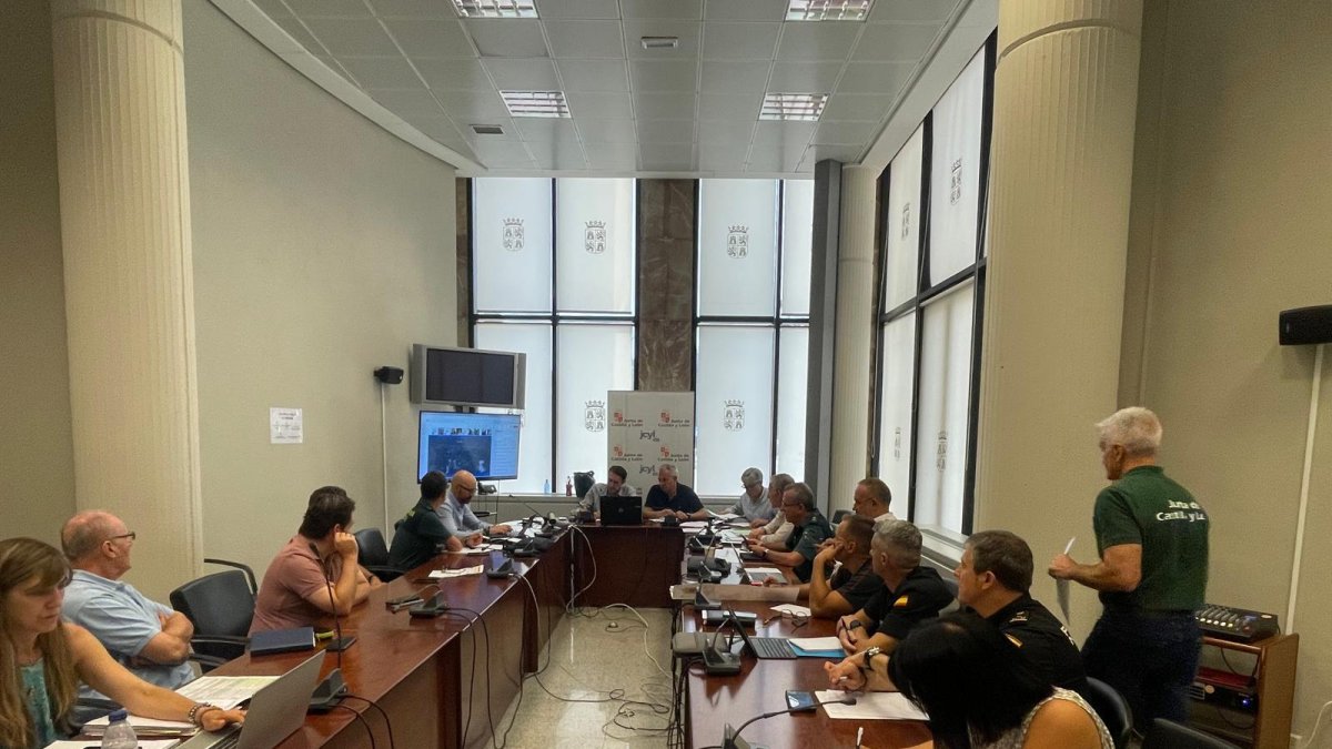 El Centro de Coordinación Operativa Integrado (Cecopi) reunido en la mañana de este domingo.