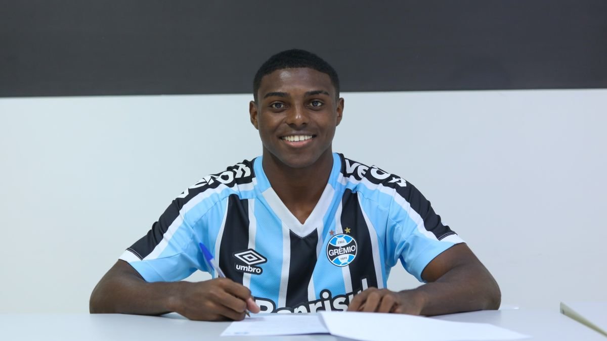 El brasileño Lian Dos Santos llega a un acuerdo con la SD Ponferradina.
