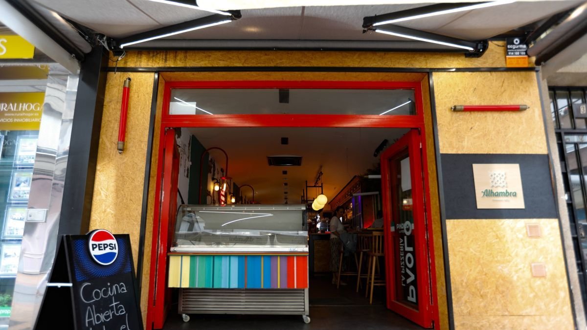 Helados artesanales, pizzas en horno de leña y un ambiente agradable en el que disfrutar de una buena cocina italiana, en Paolo La Pizzería