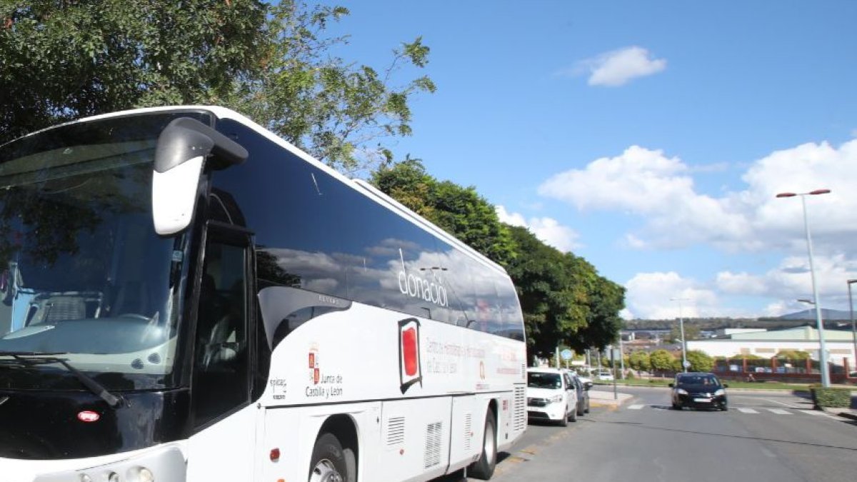 Autobús de donación de sangre durante otra campaña