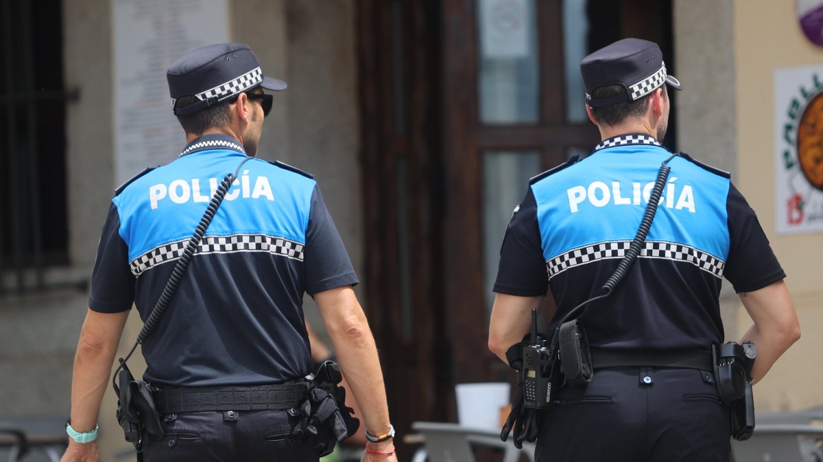 Policía Municipal en las calles de Ponferrada