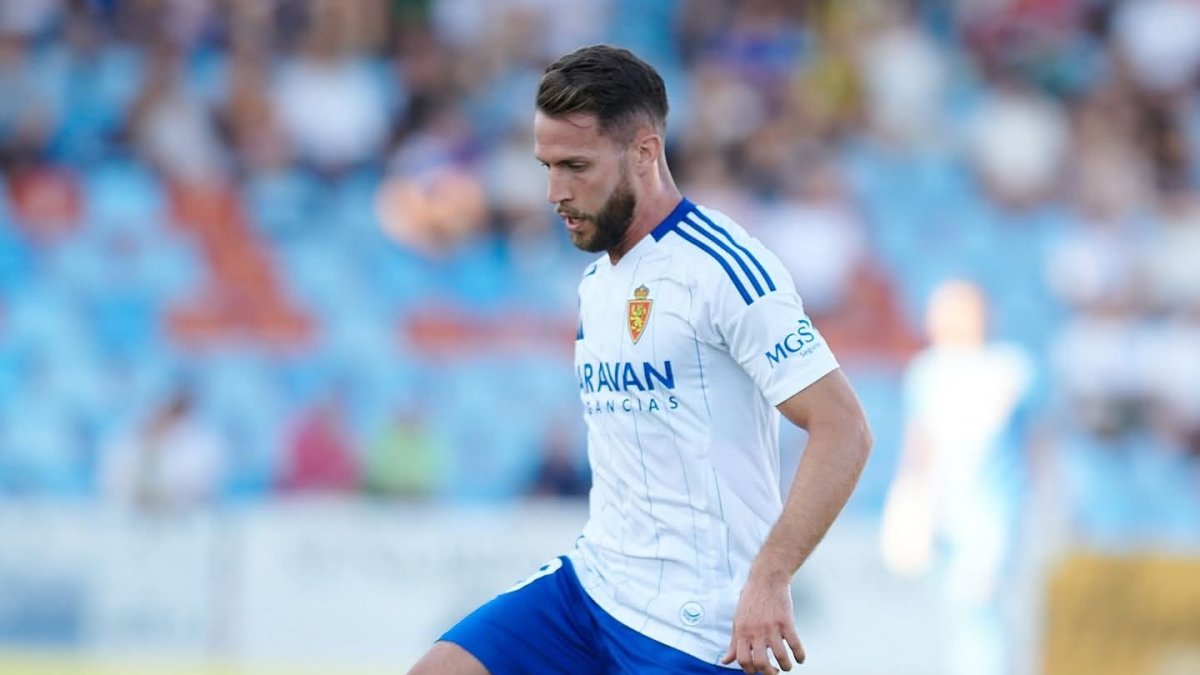 Iván Calero regresa a Zaragoza cuando ya se encontraba en León para entrenar con la Cultural.