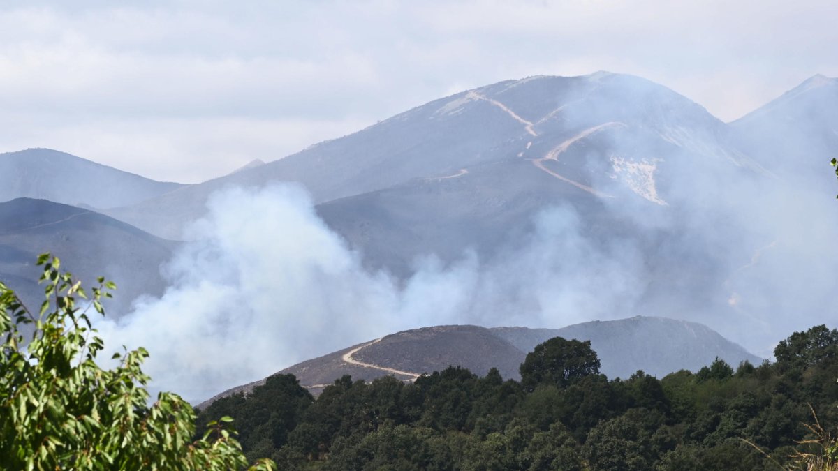 El incendio que quema Fasgar (León) desde el pasado 8 de agosto posee unas condiciones 