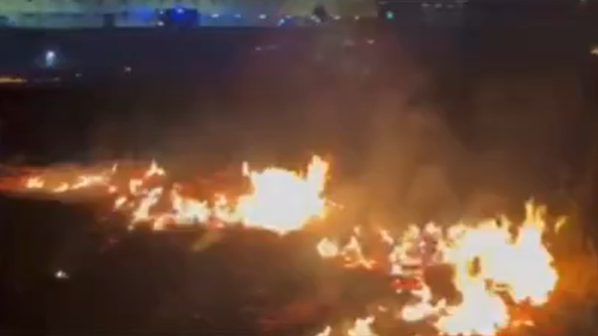 Incendio en un descampado entre La Asunción y Hospitales.