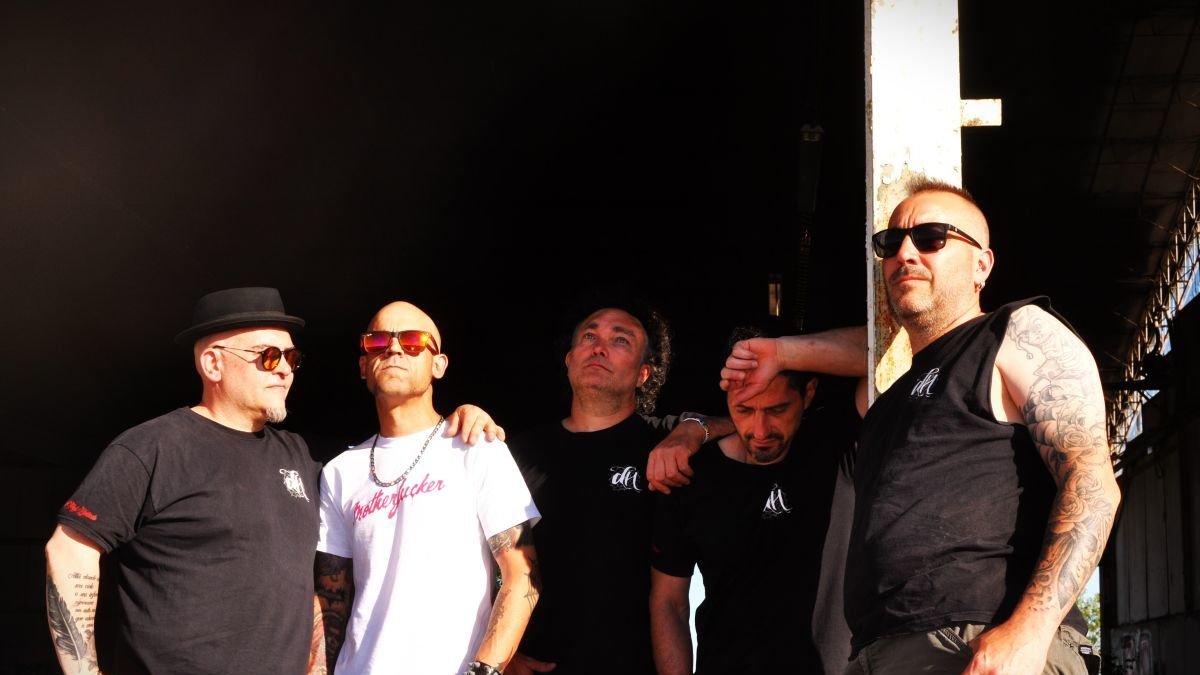 Deshonra (en la imagen) comparten cartel hoy con Quercus.