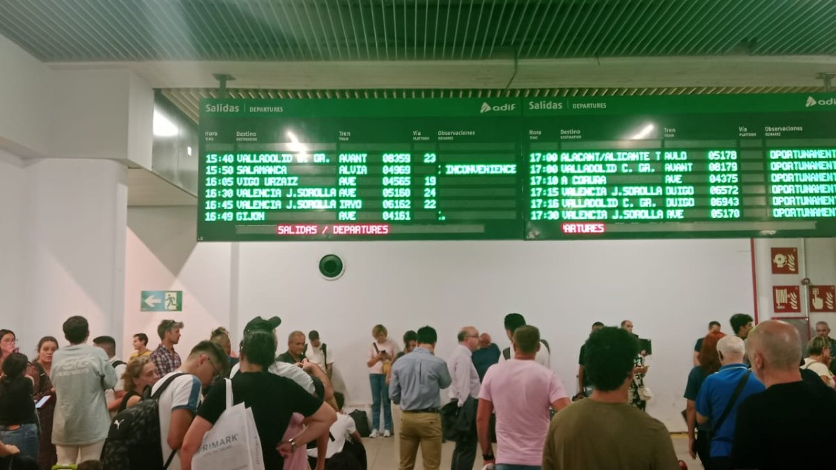 Okvara na postaji Chamartín povzročila zamude vlakov za dolge razdalje in hitrih vlakov med božičnimi prazniki