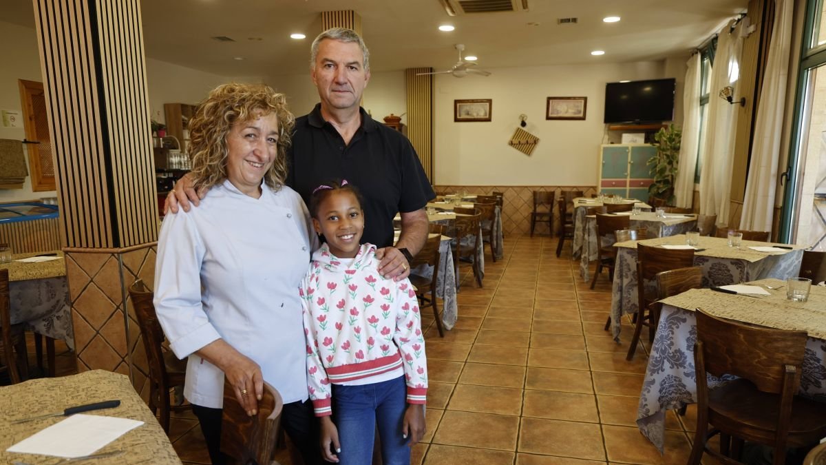 El restaurante El Pradillo abre sus puertas en Arcahueja a la buena mesa de la mano de Sari Robla y Roberto Álvarez. Desde el año 2001 aunando tradición, calidad y buen gusto.