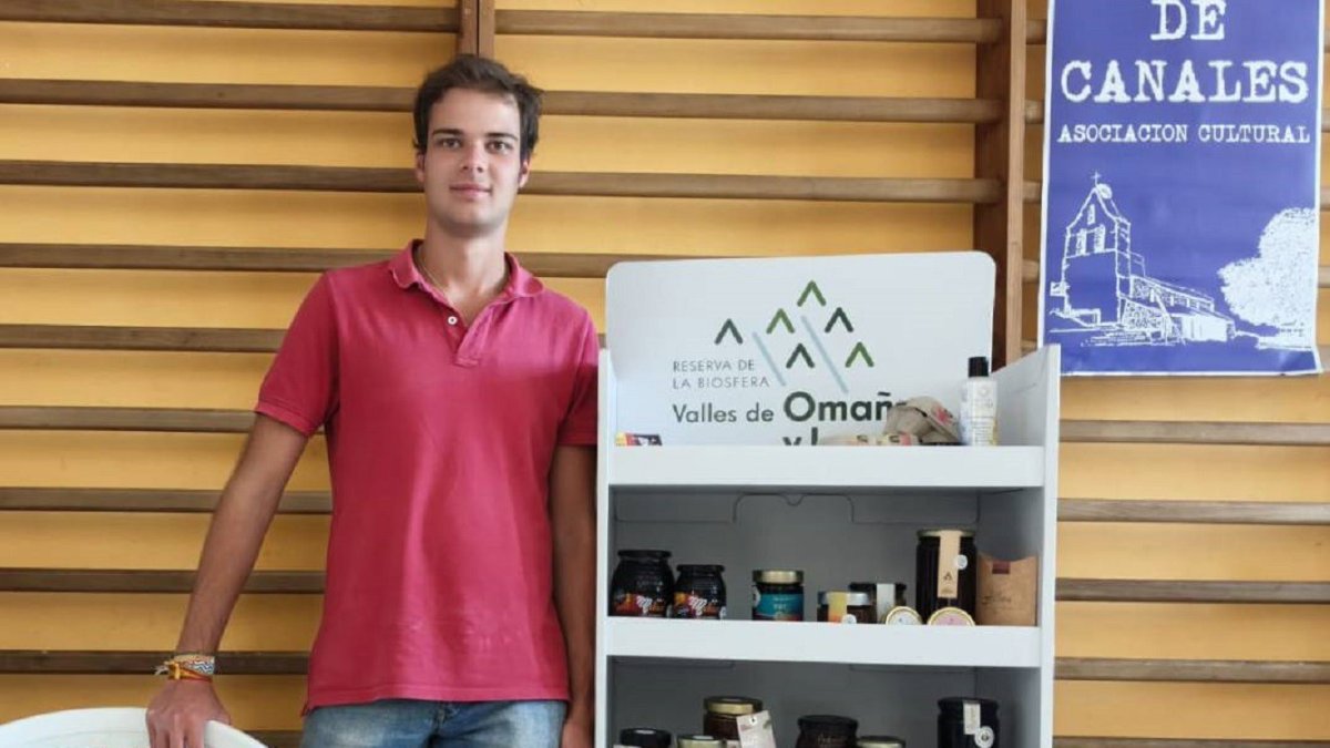 Un alumno de la ULE impulsa la marca Reserva de la Biosfera de los valles de Omaña y Luna (RBVOyL) .