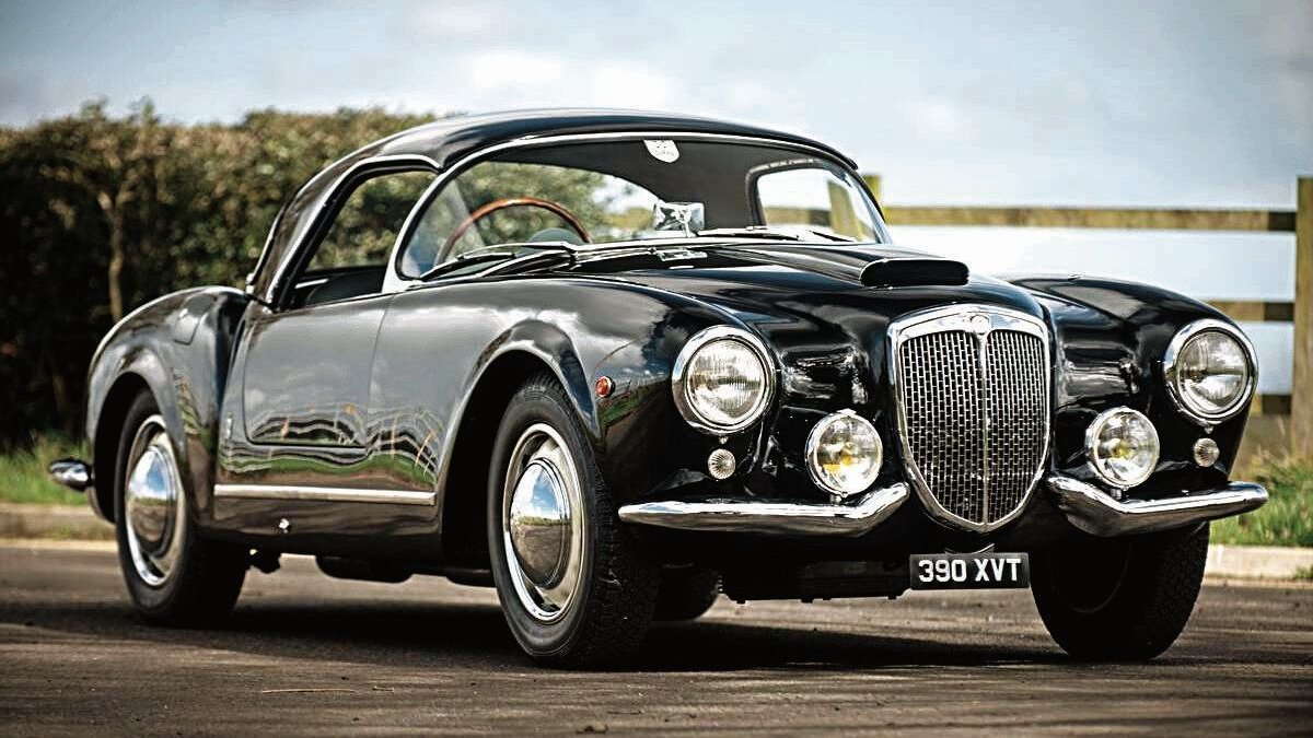 «Spider América». El Aurelia B24 descapotable marcó un hito en los catálogos de Lancia a mediados de los años 60.