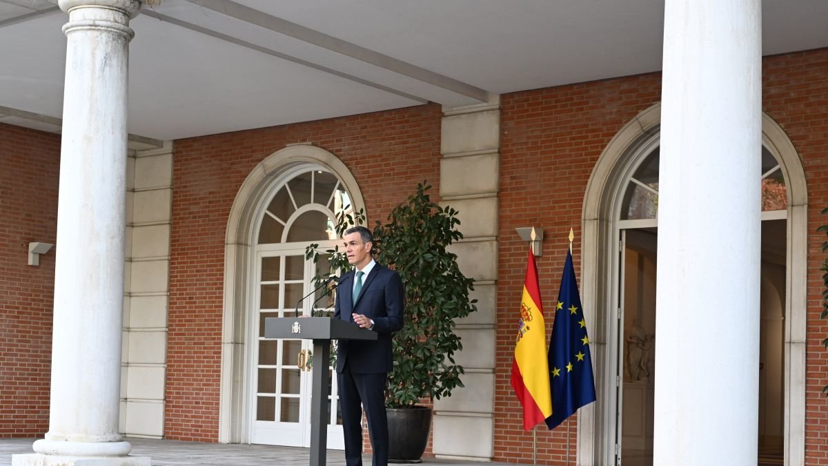 Pedro Sánchez ayer, durante su declaración institucional en la Moncloa.