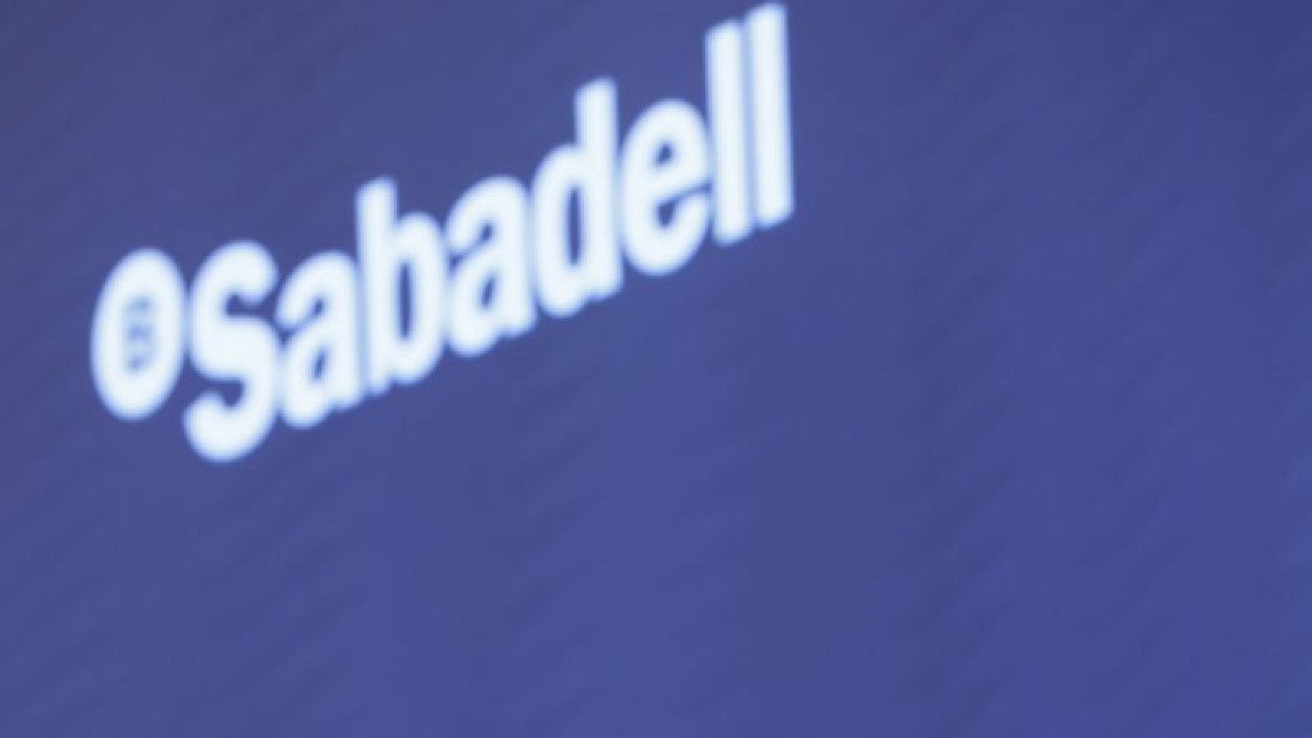 Josep Oliu, presidente de Banco Sabadell, ayer.