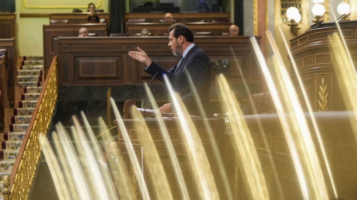 AQUÍ Y AHORAFRANCISCO MURO DE ÍSCAR