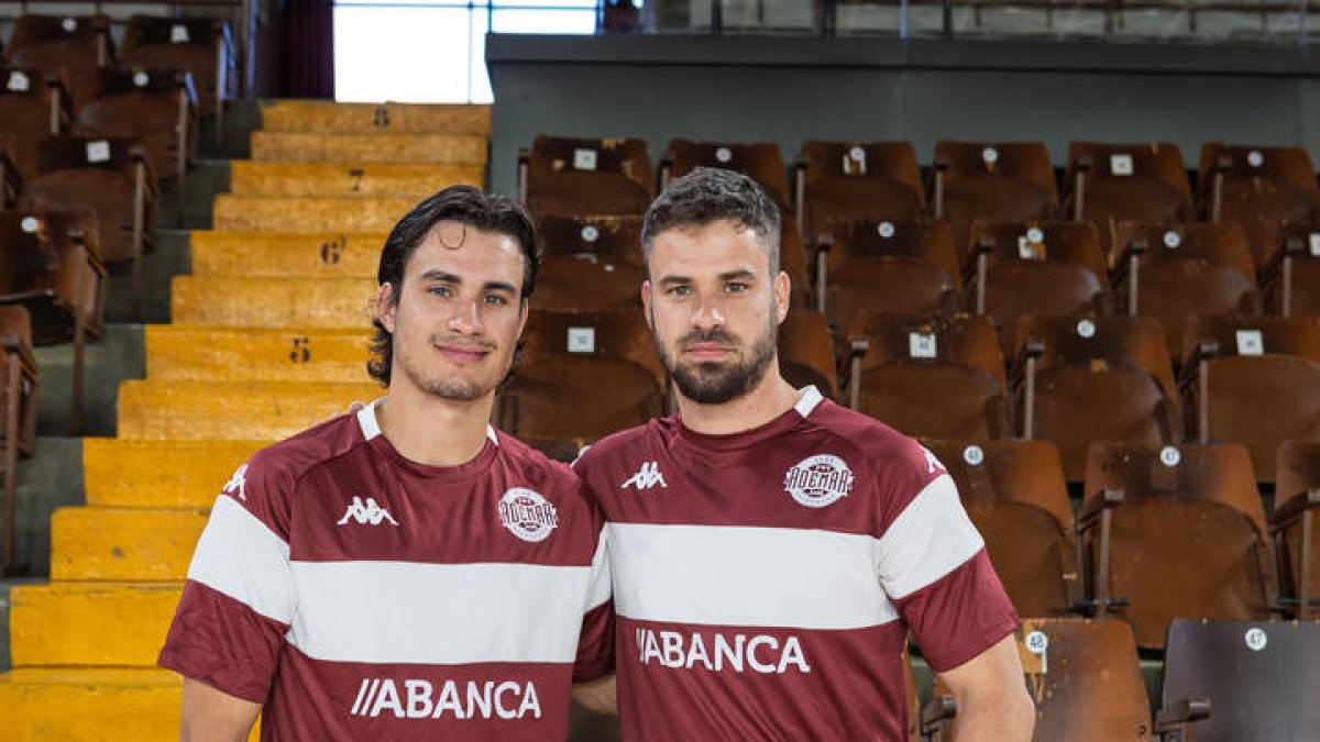 Gonzalo Pérez, junto a su hermano Rodrigo, en el Palacio de Deportes