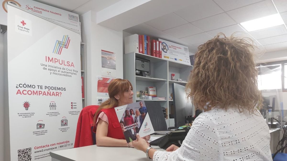 Trabajadoras del programa Impulsa de Cruz Roja Española en León.