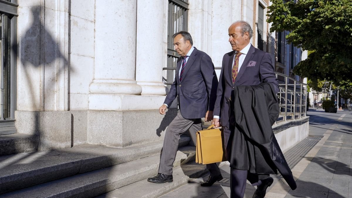 Francisco Esgueva, a su llegada al juicio de la trama eólica en Castilla y León.