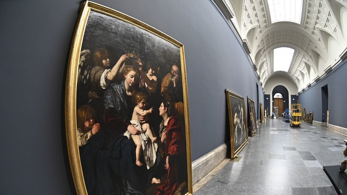 Paredes recién pintadas en El Prado.