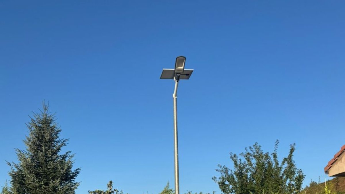 Punto de recarga para vehículos eléctricos en Valderrueda.