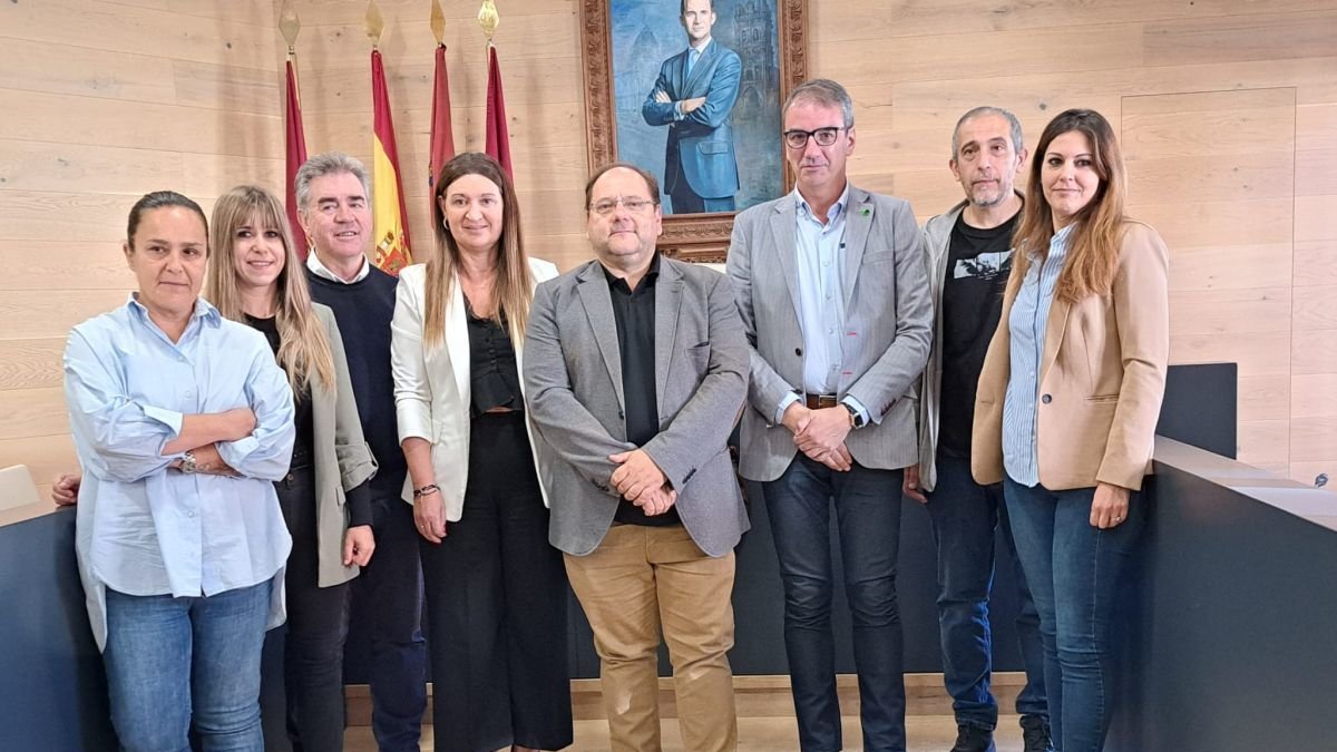 Reunión sobre el operativo de alojamiento en La Bañeza.