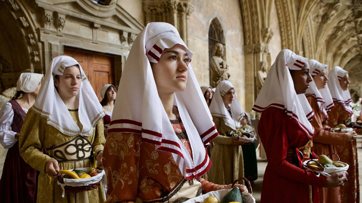 Como cada año un representante de los leoneses y otro del clero se han citado este domingo, el último antes del 5 de octubre, día de San Froilán, en el claustro de la Catedral de León para debatir nuevamente sobre si es foro u oferta