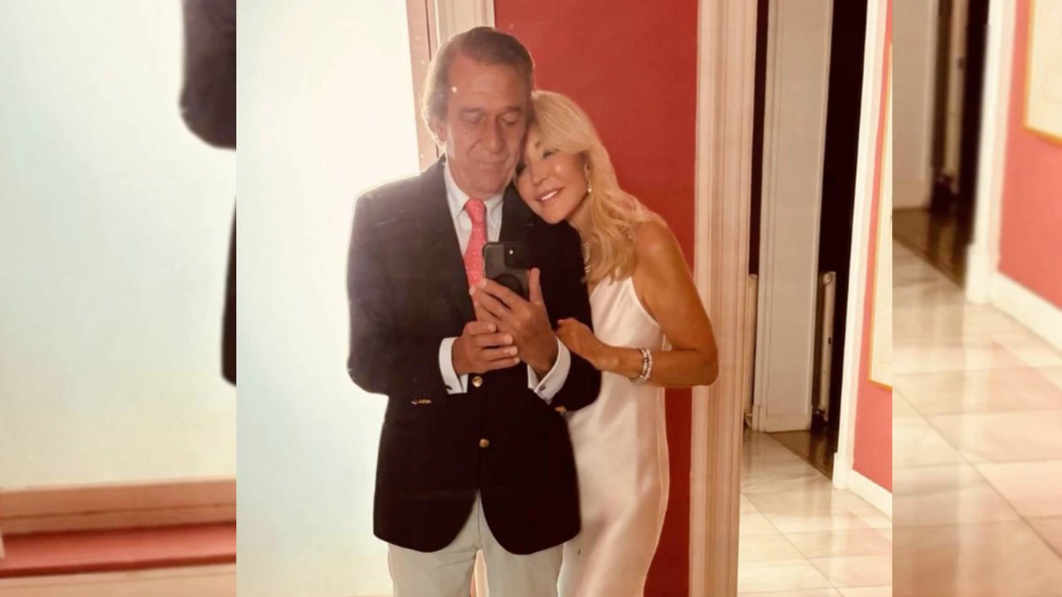 Carmen Lomana oficializa en Instagram su relación con Antonio Gutiérrez con una foto de pareja: “Volviendo de una cena… fotos delante del espejo, mucha alegría y felicidad.