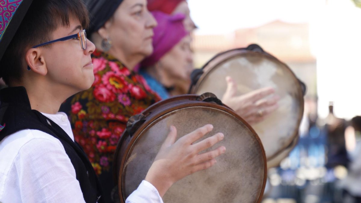 Las tradiciones cobran importancia en los pueblos de Valverde de La Virgen.