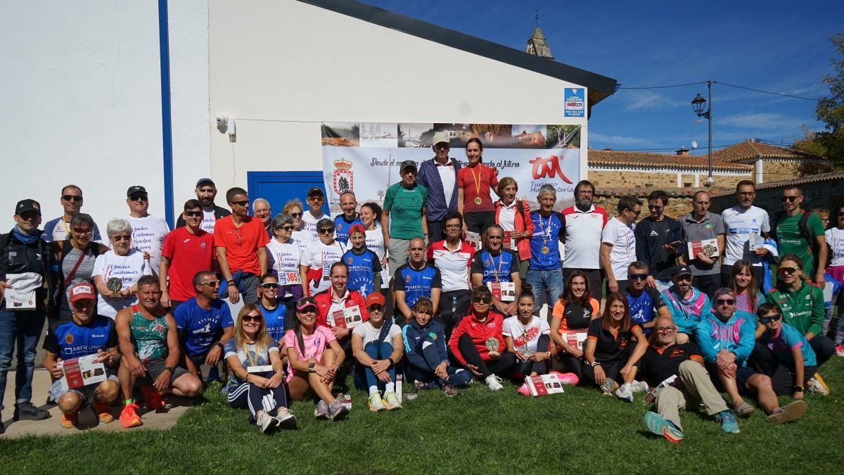 El Cross de Santa Colomba de Somoza aunó deporte, música y la faceta solidaria.