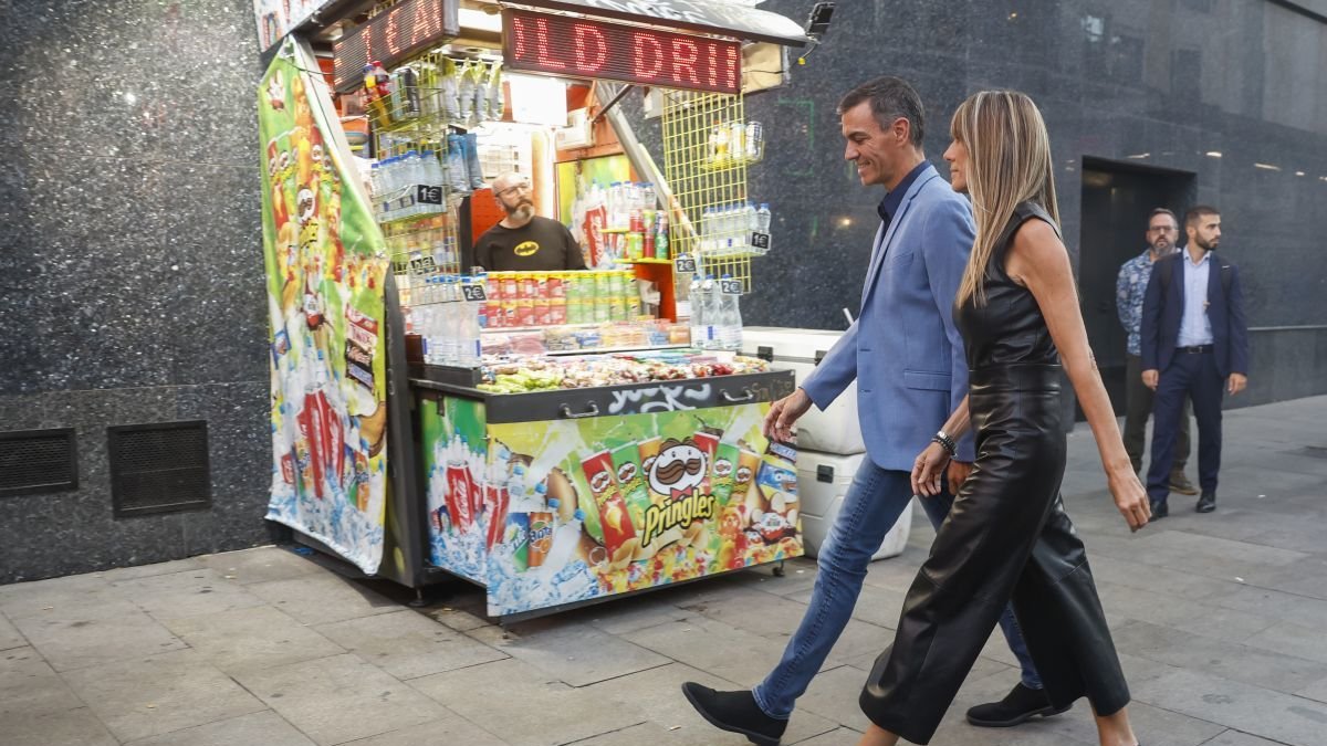 El presidente del Gobierno, Pedro Sánchez, y su mujer, Begoña Gómez.