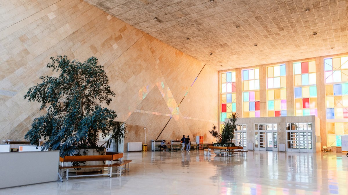 'Importancia De La Educación Económico- Financiera En Alumnos De Primer Curso De Administración De Empresas'.