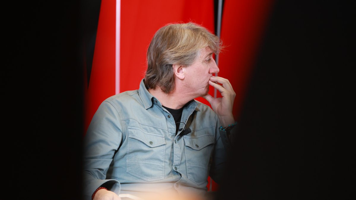 El PSOE presenta a Carlos Martínez como candidato a presidente de la Junta.